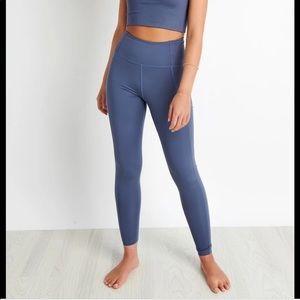 Girlfriend Leggings Size M 23 3/4” Inseam